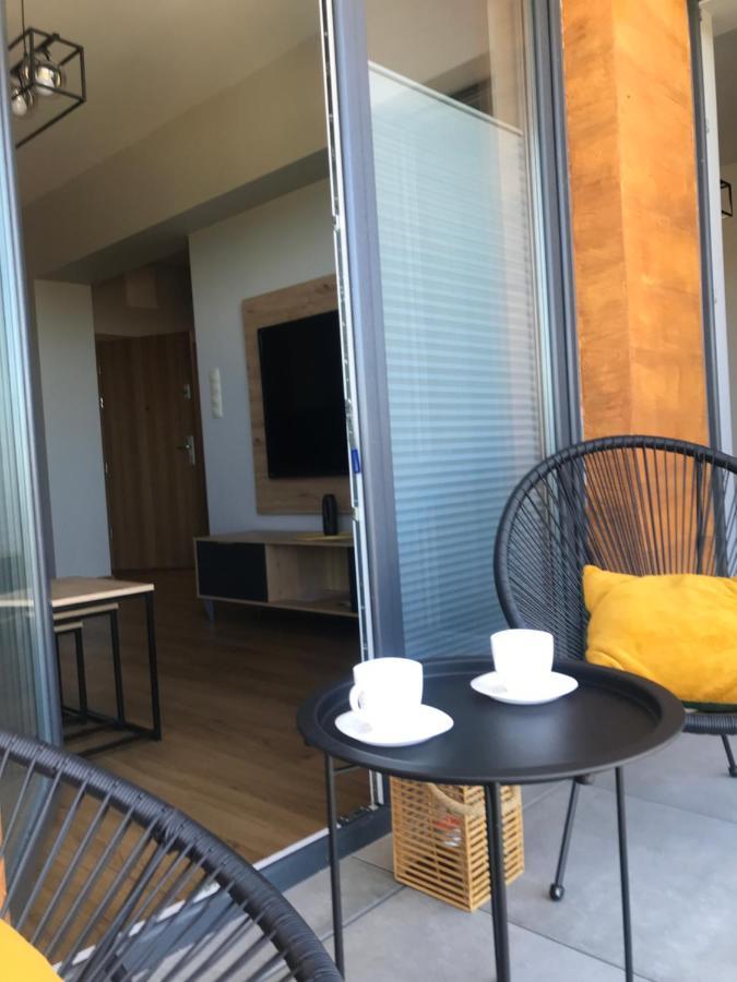 Apartament No82 Yellow Holiday Home זאטור מראה חיצוני תמונה