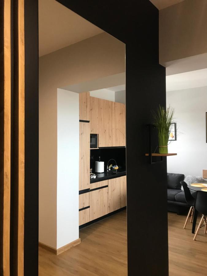 Apartament No82 Yellow Holiday Home זאטור מראה חיצוני תמונה