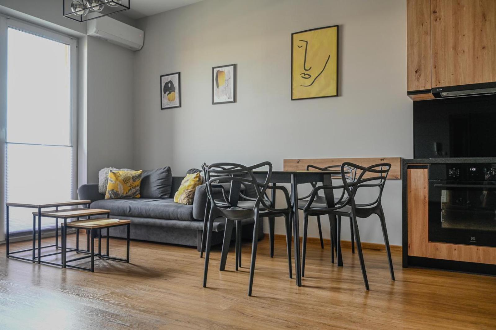 Apartament No82 Yellow Holiday Home זאטור מראה חיצוני תמונה