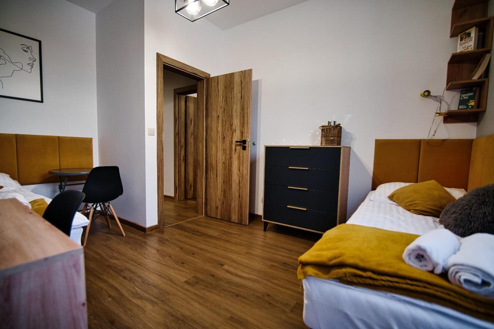 Apartament No82 Yellow Holiday Home זאטור מראה חיצוני תמונה