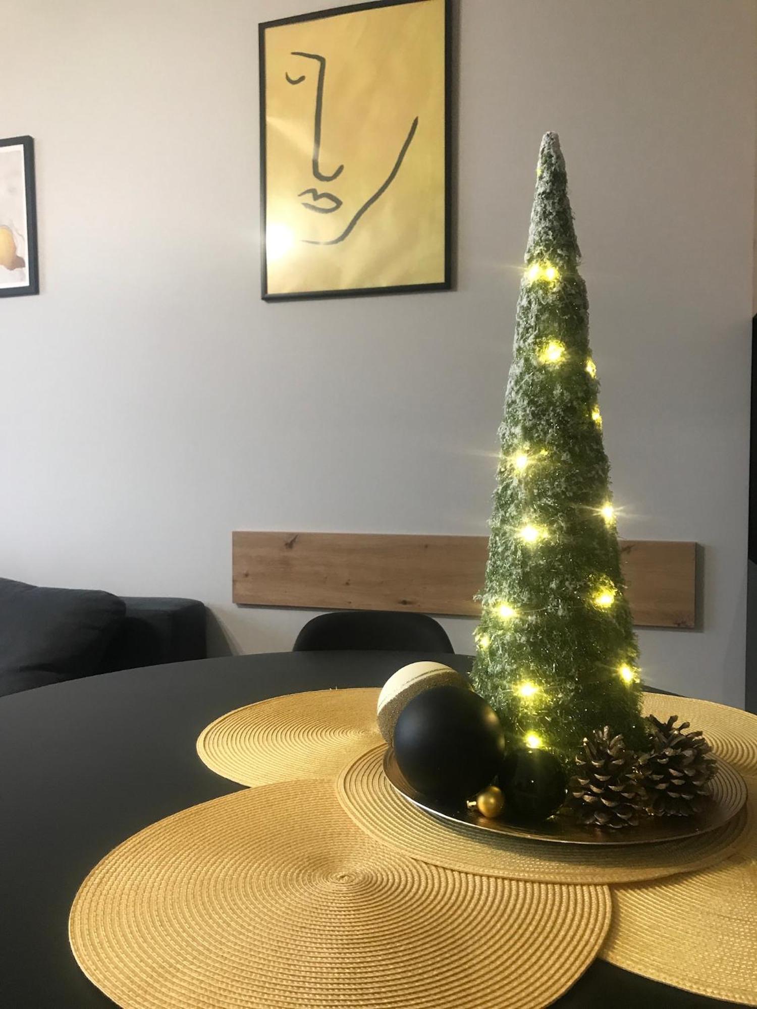 Apartament No82 Yellow Holiday Home זאטור מראה חיצוני תמונה